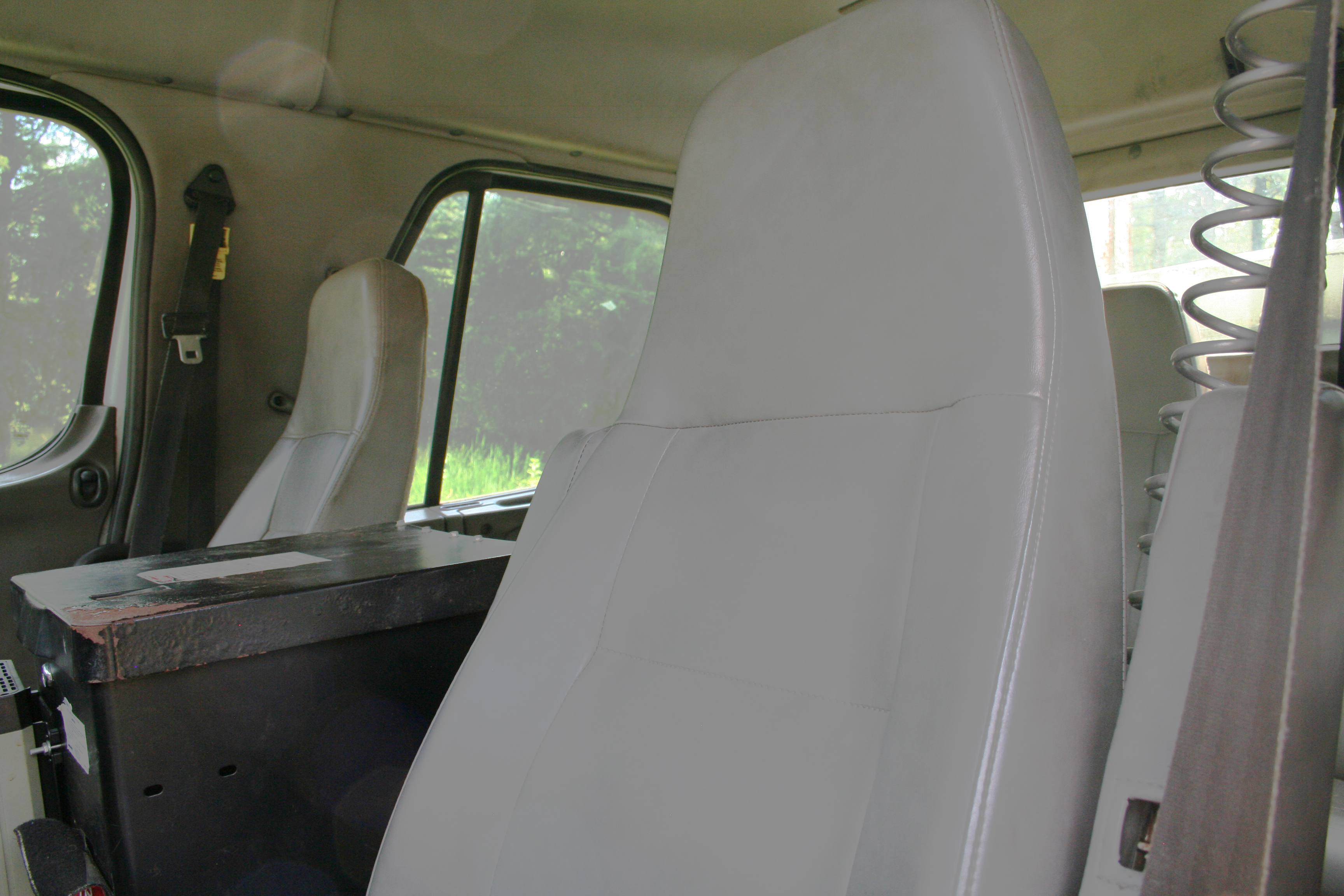 2008 FREIGHTLINER M2 - Image 42